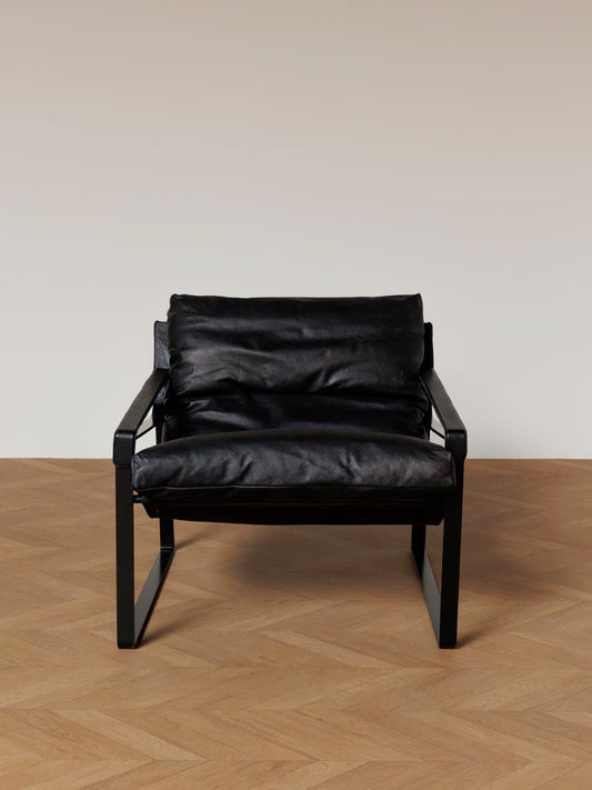 Fauteuil lounge cuir noir Gabor vue de face — Bōme