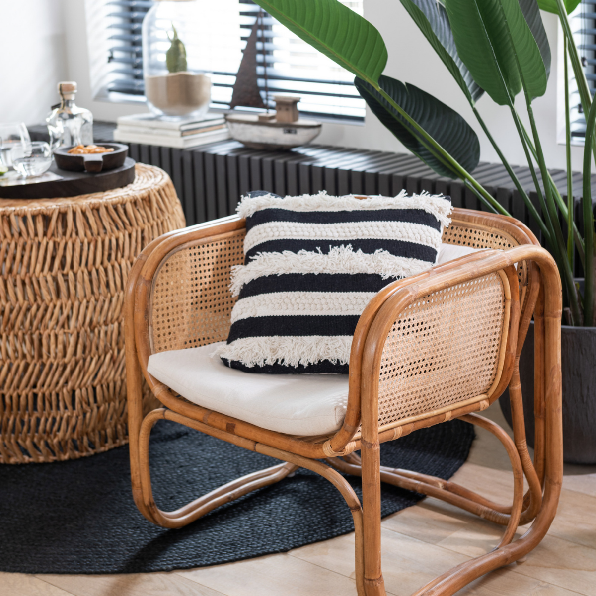 Chaise et tabouret