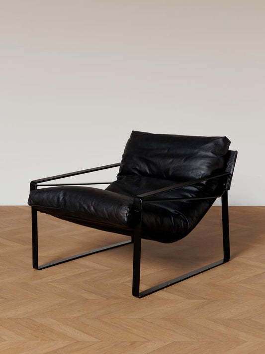 Fauteuil lounge cuir noir Gabor vue de face — Bōme
