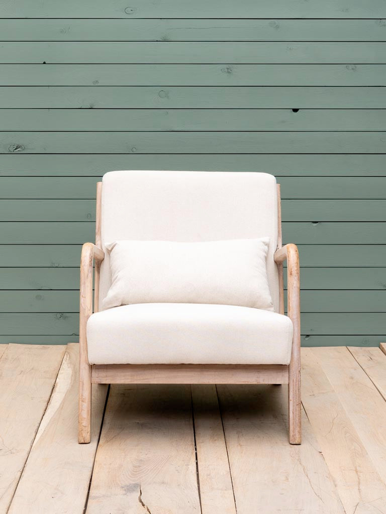 Fauteuil beige coton lin Chassepierre vue de face — Bōme