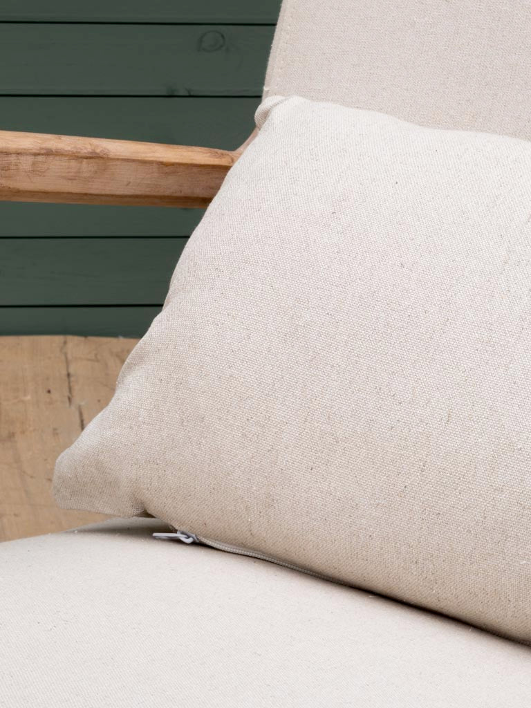 Détail tissu coton lin beige fauteuil Chassepierre — Bōme