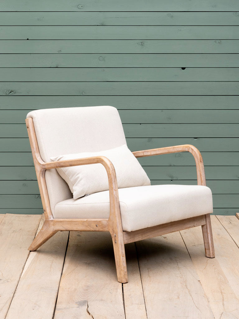 Fauteuil beige coton lin Chassepierre vue de face — Bōme