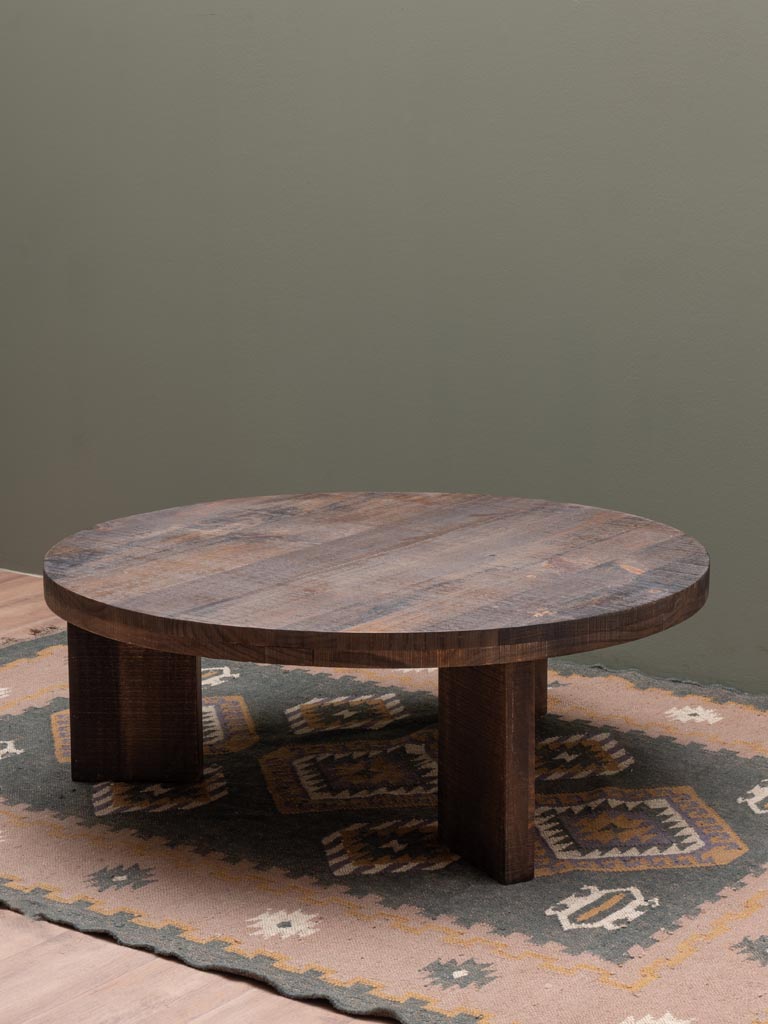 Table basse ronde manguier patine brune Palo angle 3/4 — Bōme
