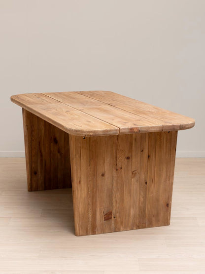 Table dîner pin recyclé campagne chic Utah angle — Bōme