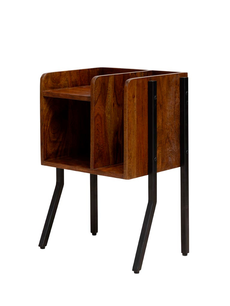 Table d'appoint manguier bois foncé Flow fond blanc — Bōme