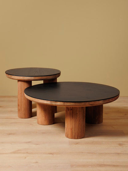 Table basse chêne noir pieds pin cylindriques Sens angle 3/4 — Bōme