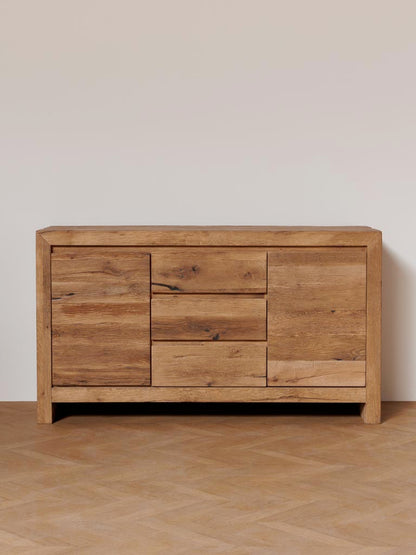 Buffet chêne massif 2 portes 3 tiroirs Newhill vue de face — Bōme