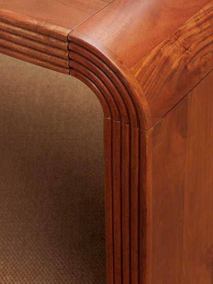 Détail veines acacia massif bois chaud table Arcadia — Bōme