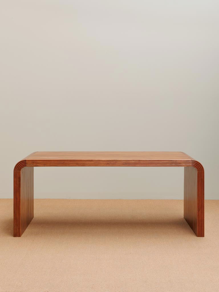 Table à manger acacia massif accent bordeaux Arcadia 196 cm — Bōme