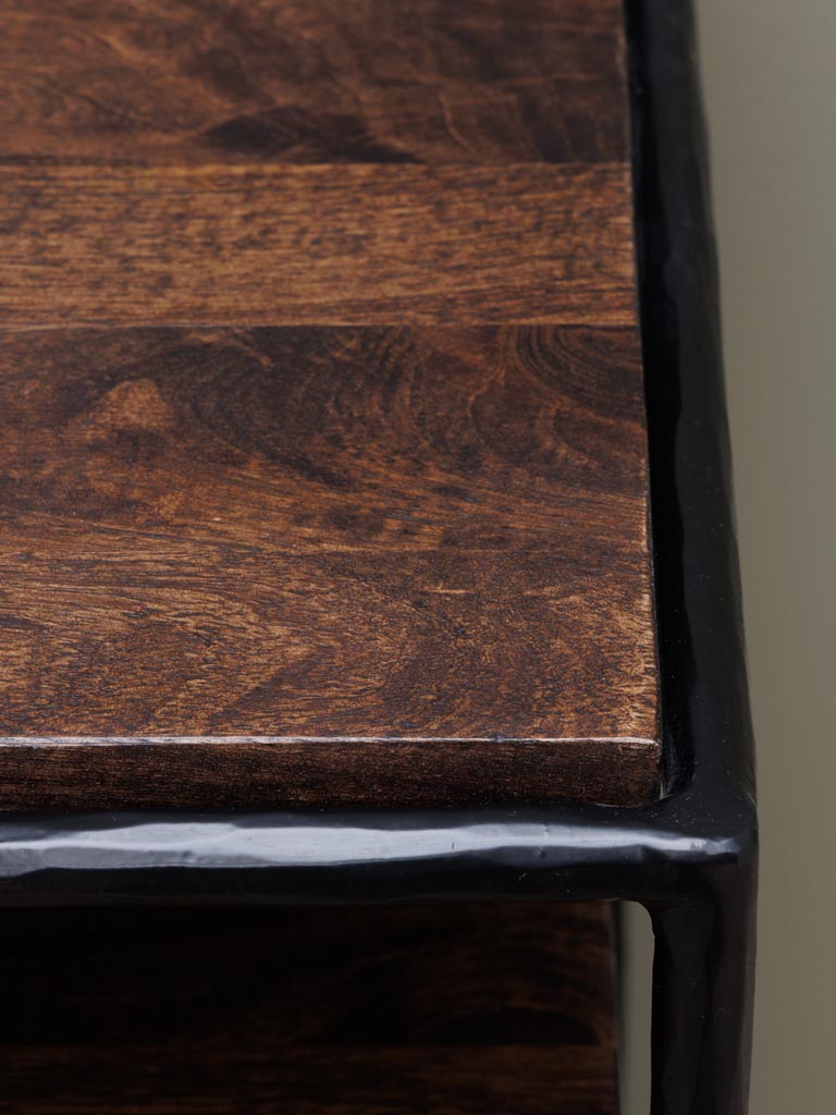 Détail patine manguier bois foncé commode Forjia — Bōme