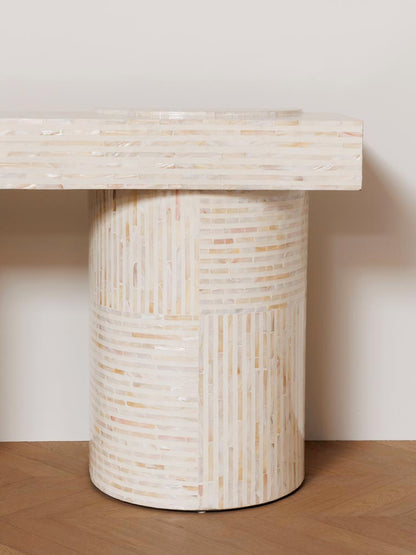 Détail pied cylindrique bambou console Athènes — Bōme
