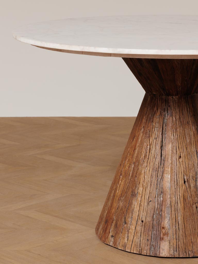 Détail texture bois recyclé base tronconique table Alba — Bōme