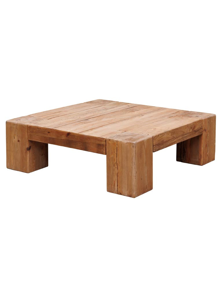 Table basse pin recyclé massif Yakta fond neutre — Bōme