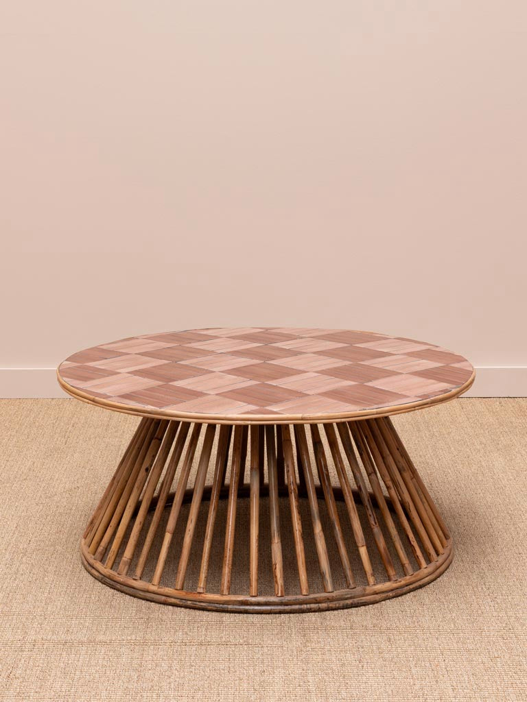 Table basse ronde céramique rose damier Chandra vue de face — Bōme