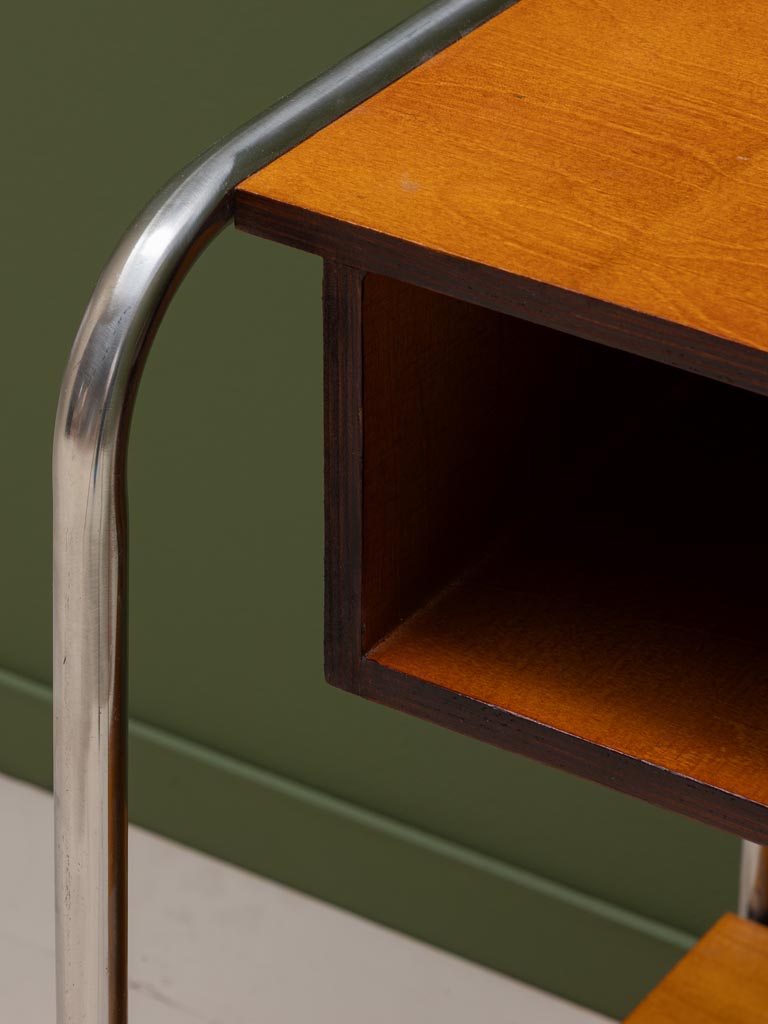 Détail structure acier inoxydable bouleau table Meritt — Bōme