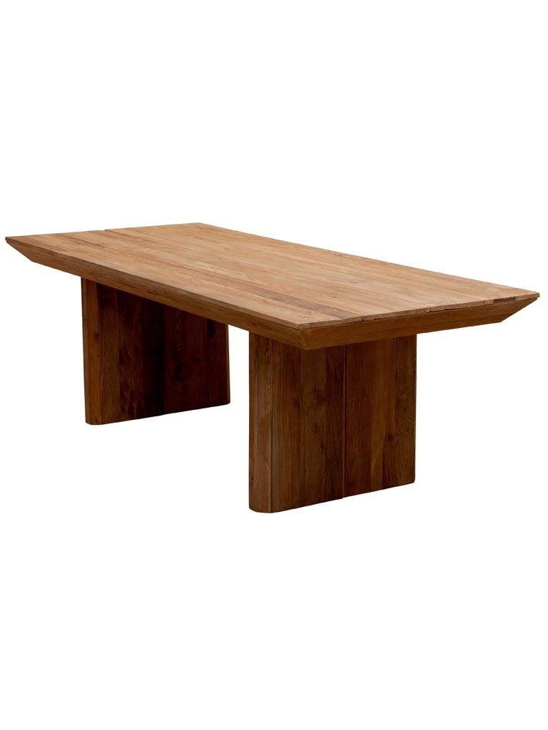 Table à manger Authentique pin noirci fond neutre — Bōme