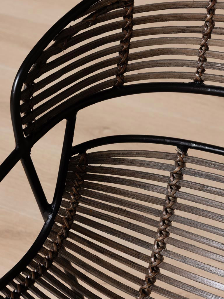 Détail tressage rotin naturel chaise Zeyra — Bōme