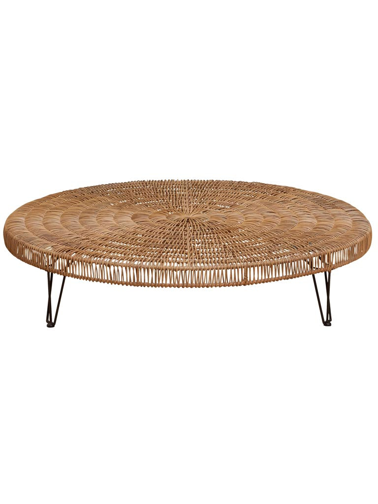 Grande table basse ronde rotin 153 cm Obane vue de face — Bōme